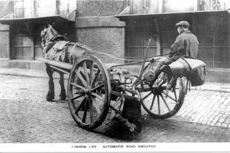 London HorseDrawn Sweeper